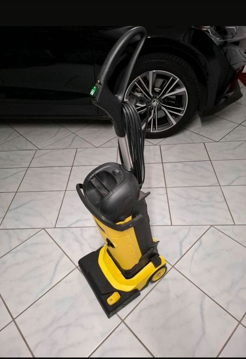 Подопочистваща машина Kärcher BR 30/4 C