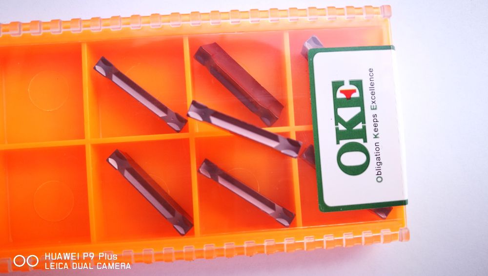 прорезен и канален нож със сменяеми твърдосплавни пластини BKTR