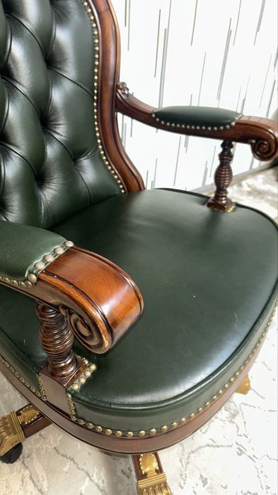 Статусное кресло Честерфилд