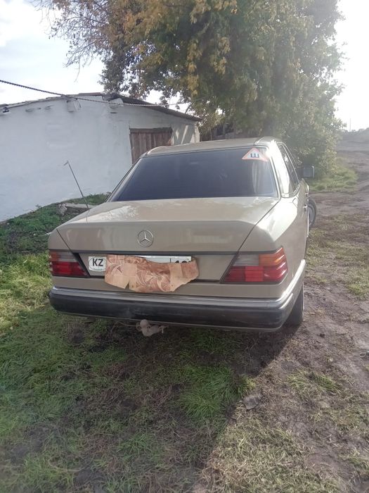 Продам мерс 124 1,9 лям