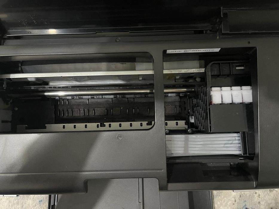 Продам 6ти цветный принтер Epson L800