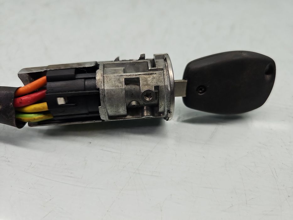 Contact cu cheie Dacia Logan (LS) [Fabr 2004-2012] OEM 1.4 Benz K7J-A7