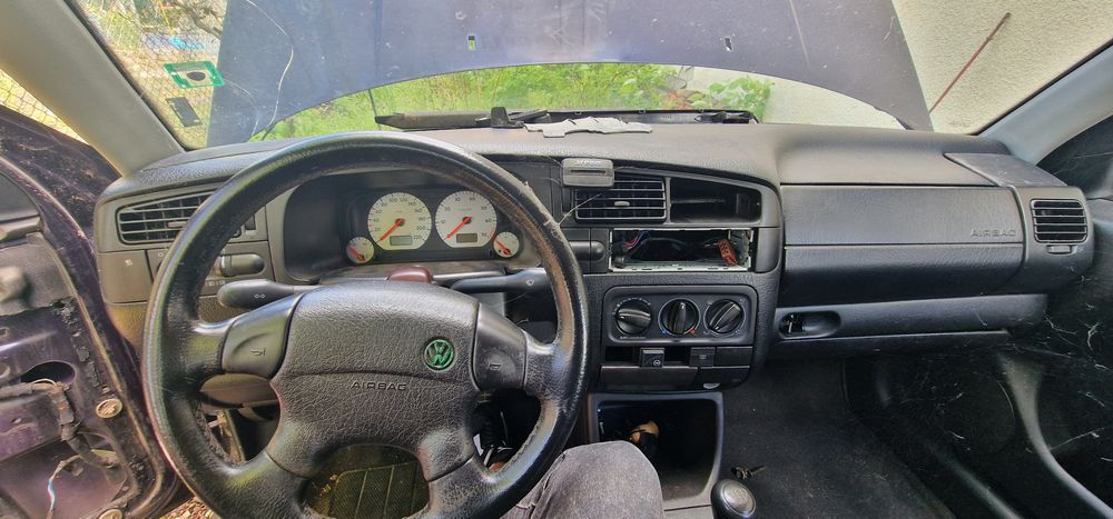 Vw golf 3 1.6 1997 година.
