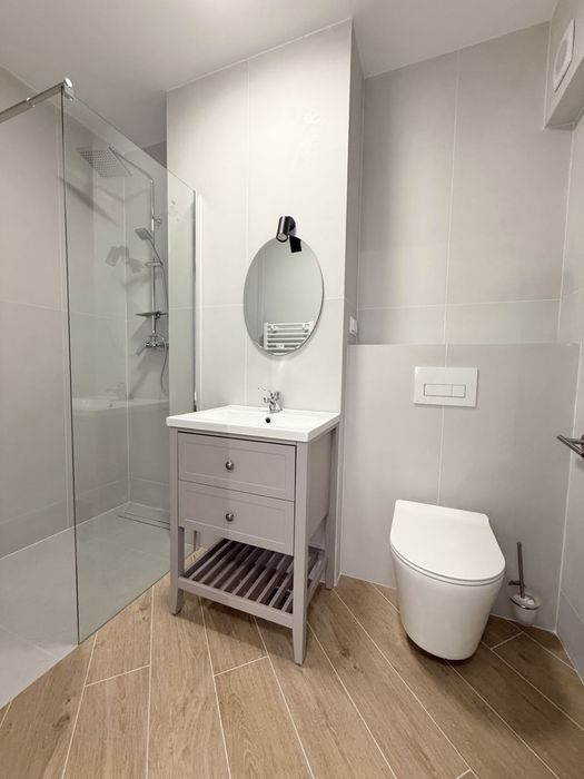 Inchiriez apartament 2 camere nou ultracentral lux bloc nou parcare subterana prima inchiriere