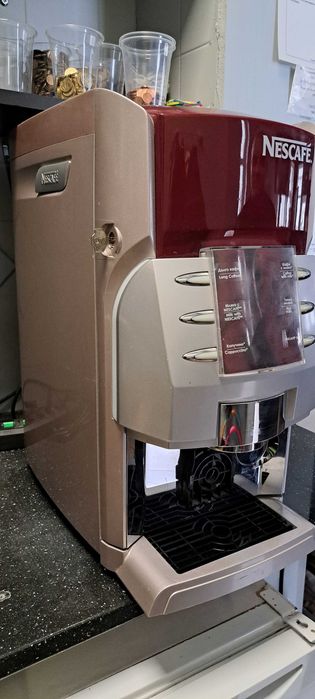 Кафе-автомат Нескафе