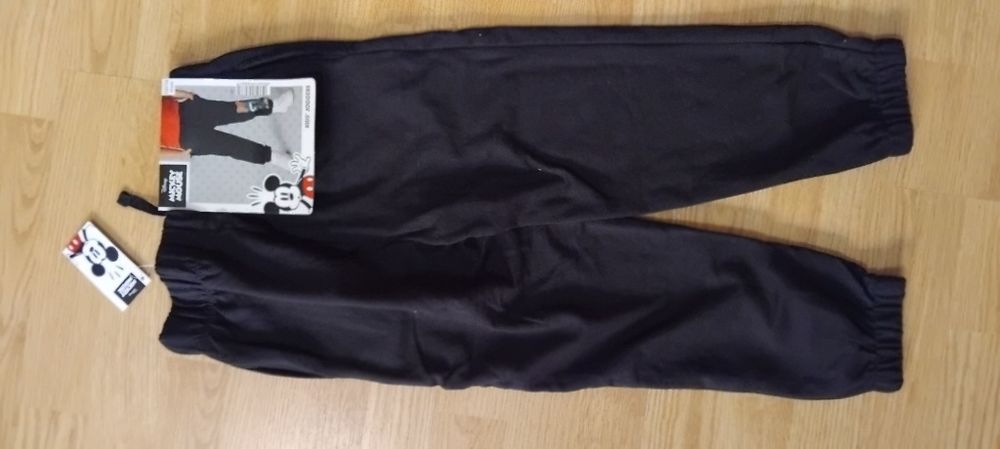 Set 2 pantaloni 4/6ani ,noi,cu etichetă