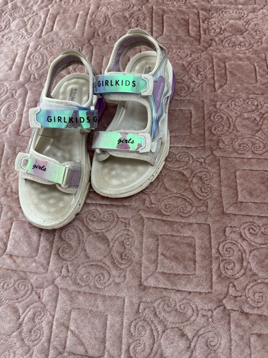 Обувь для девочки . 34-35 размер