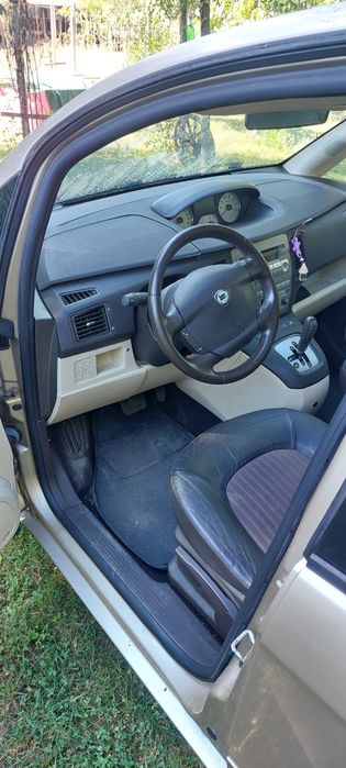 Ланчия  Муза  1.4