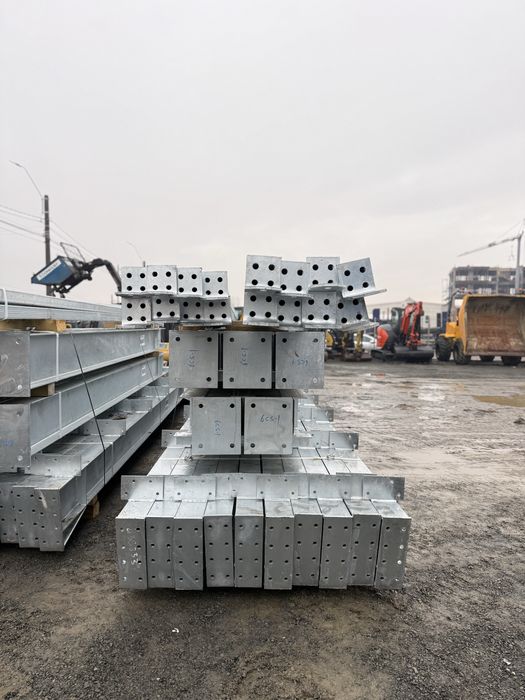 Hala galvanizata noua nefolosita  300mp 5 metri inaltime streasina