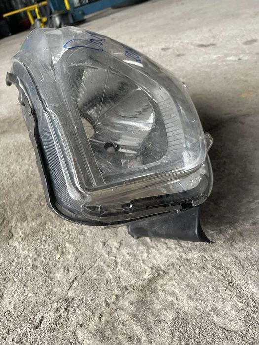 Лвв фар за Dacia doker