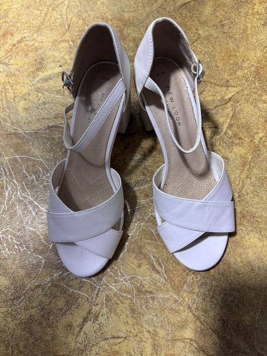 Продам обувь не дорого