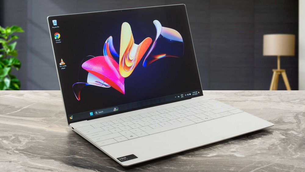 ULTRA Dell XPS 13 9340 ! Model deosebit! Intel Core ULTRA7-155 / 64GB DDR5 / 1TB SSD Nvme / 13.5inch 1920 x 1200 / Touchbar!