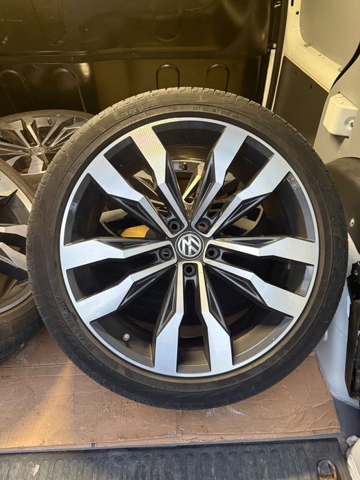Оригинални джанти SUZUkA 20 цола за Vw Tiguan