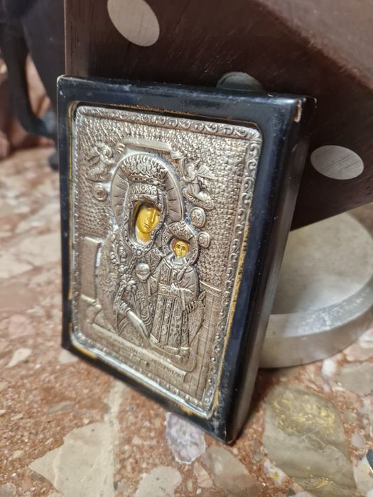 Прекрасна антикварна сребърна икона със сертификат