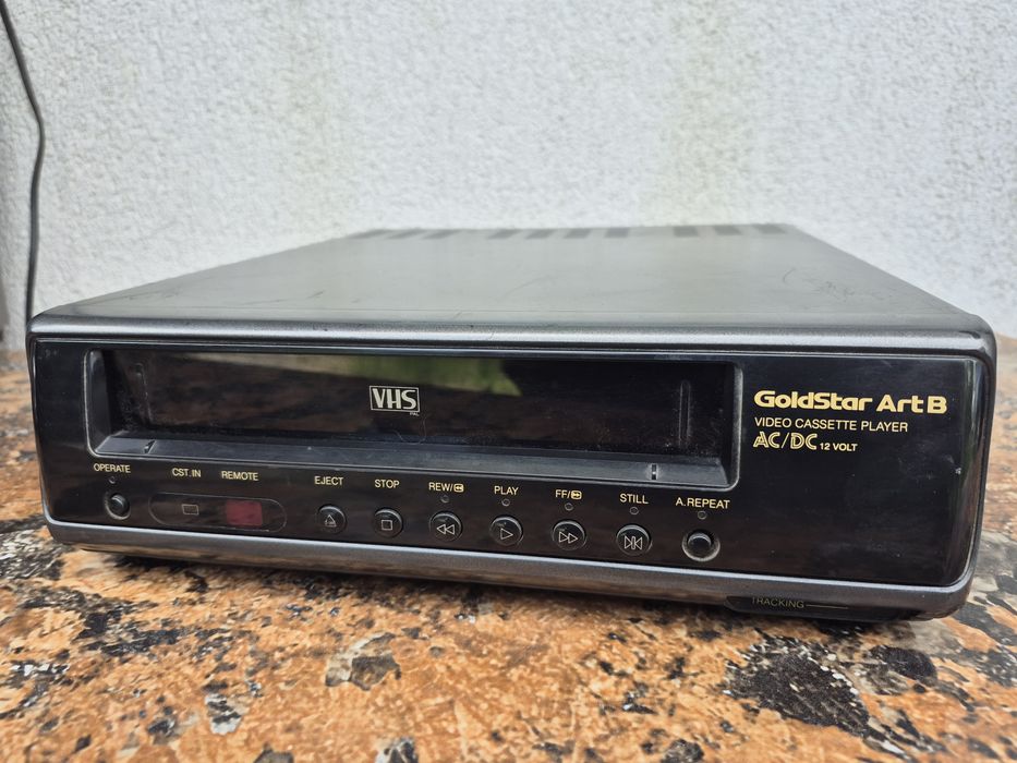 Vând video marca Gold Star model VCP 4350