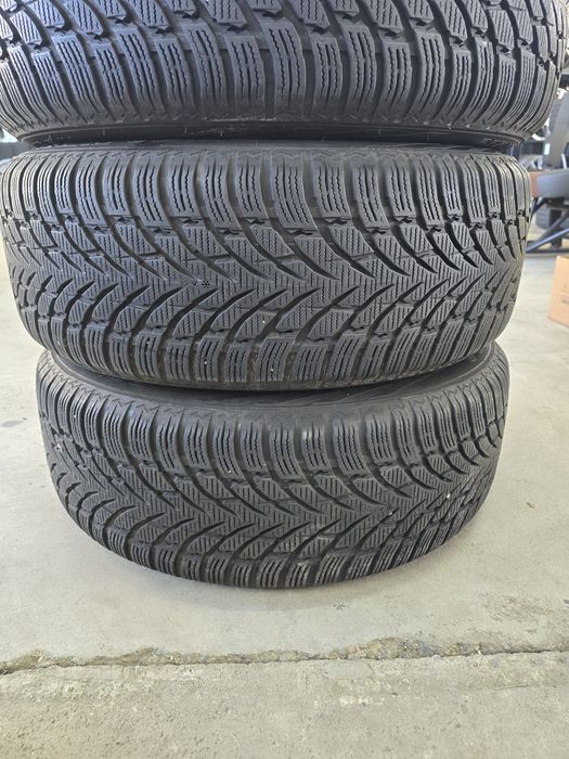 4 Броя 235/55/19 Nokian 2x7,2mm 2x6,8mm