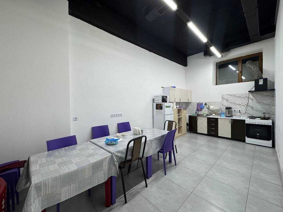 Цоколь 447 м.2 под офис, чат садик, школа, учебный центр, спорт зал