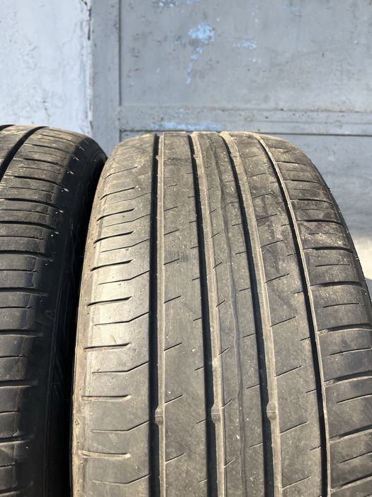 2 бр. летни гуми 225/50/17 Falken DOT 1023 4,5/5 mm