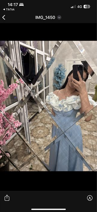 продам нежное голубое платье