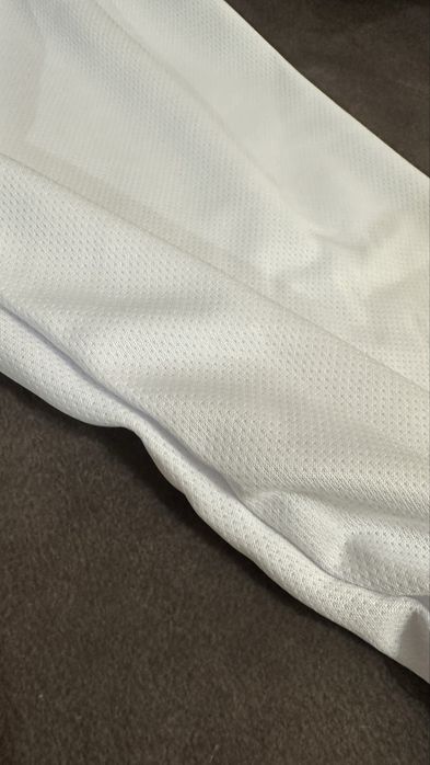 Футболка с длинными руковами