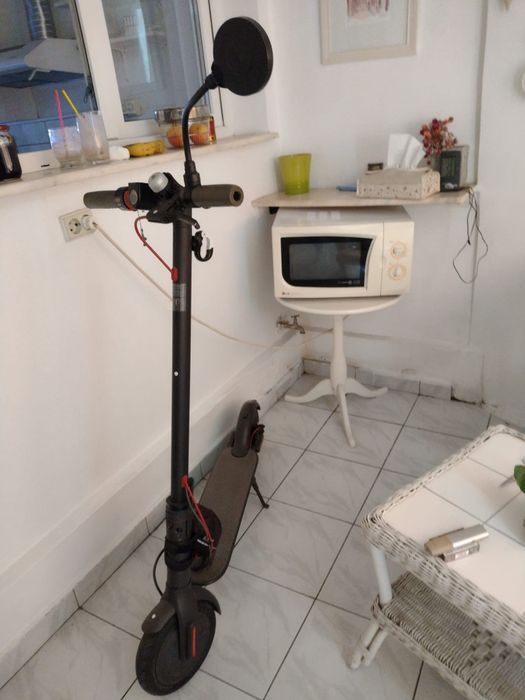 Vând trotineta  xiaomi!