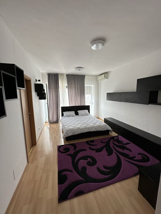 Inchiriez garsoniera in complex rasarit de soare si parcare la scara