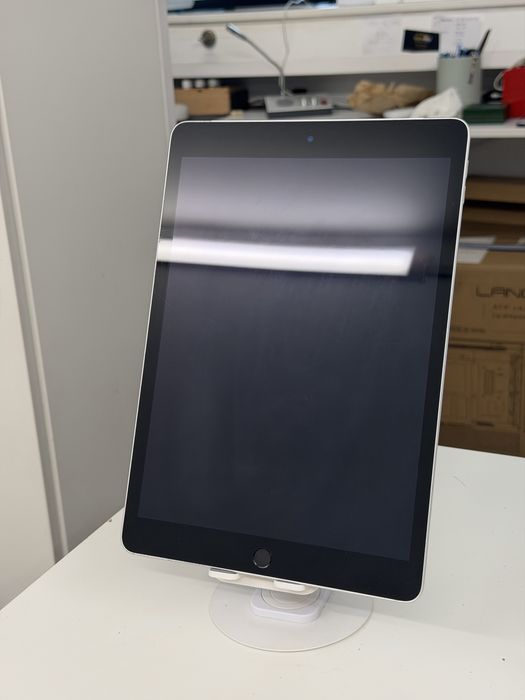 Ipad 9 10.2”, 64gb, Wi-fi + Cellular cod unic 5344