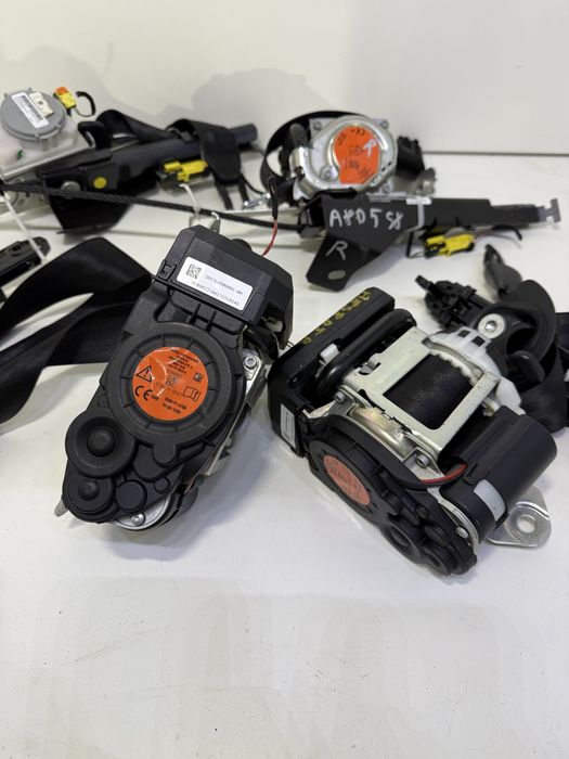 Предпазни колани Audi A8 D5 S8 D5 4N преден ляв преден десен