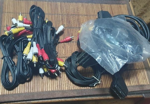 Cablu AV SCART la RCA sau RCA la RCA cu 3 sau 4 mufe separate, video in / out audio in / out