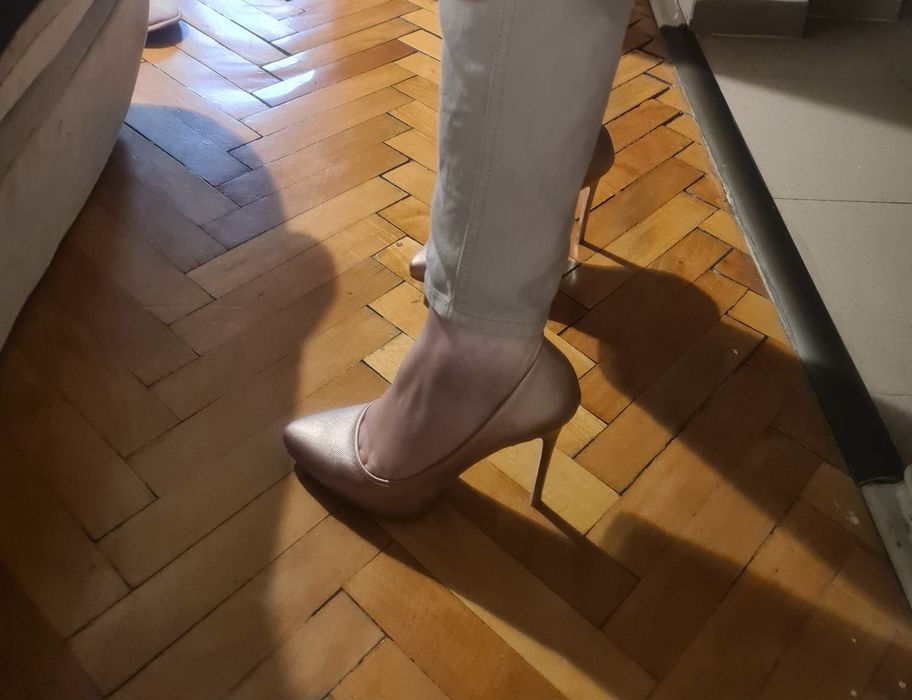 Pantofi toc stiletto