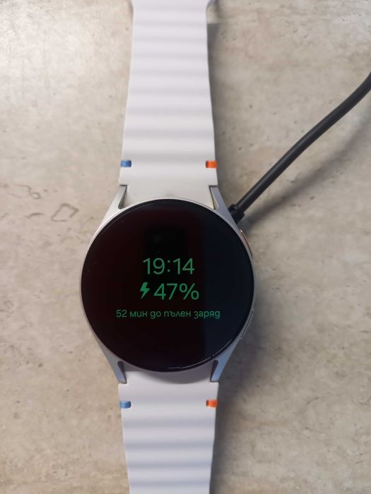 Смарт часовник Samsung Galaxy 7