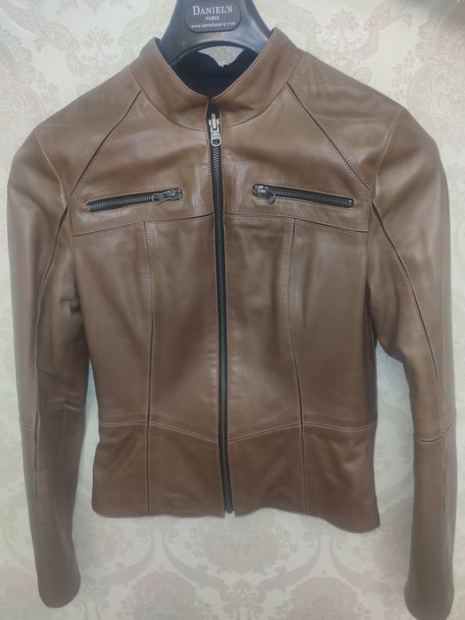 Кожаная куртка женская