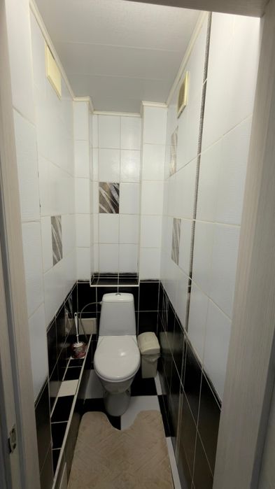 Сдам 2 комнатную квартиру район 17 школа