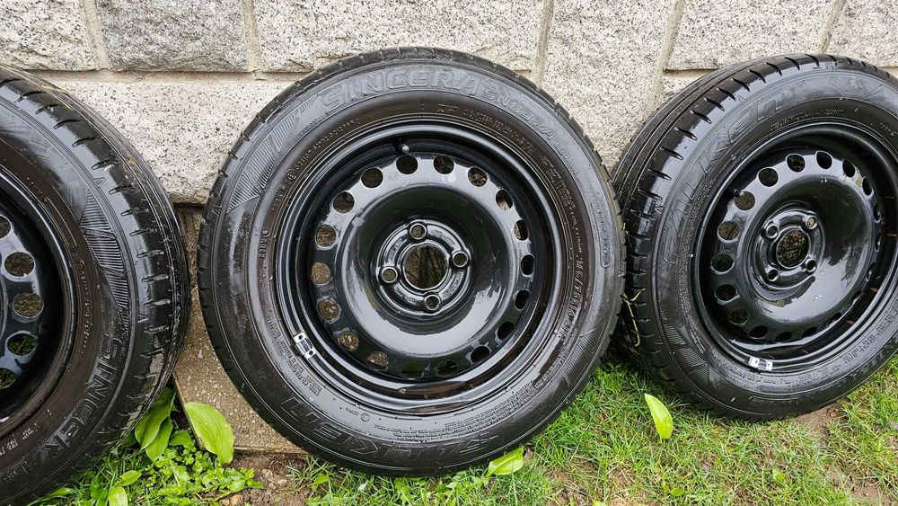 Джанти 14 4x100 с гуми 165/70R14 Seat Mii, VW up, Skoda Citigo.