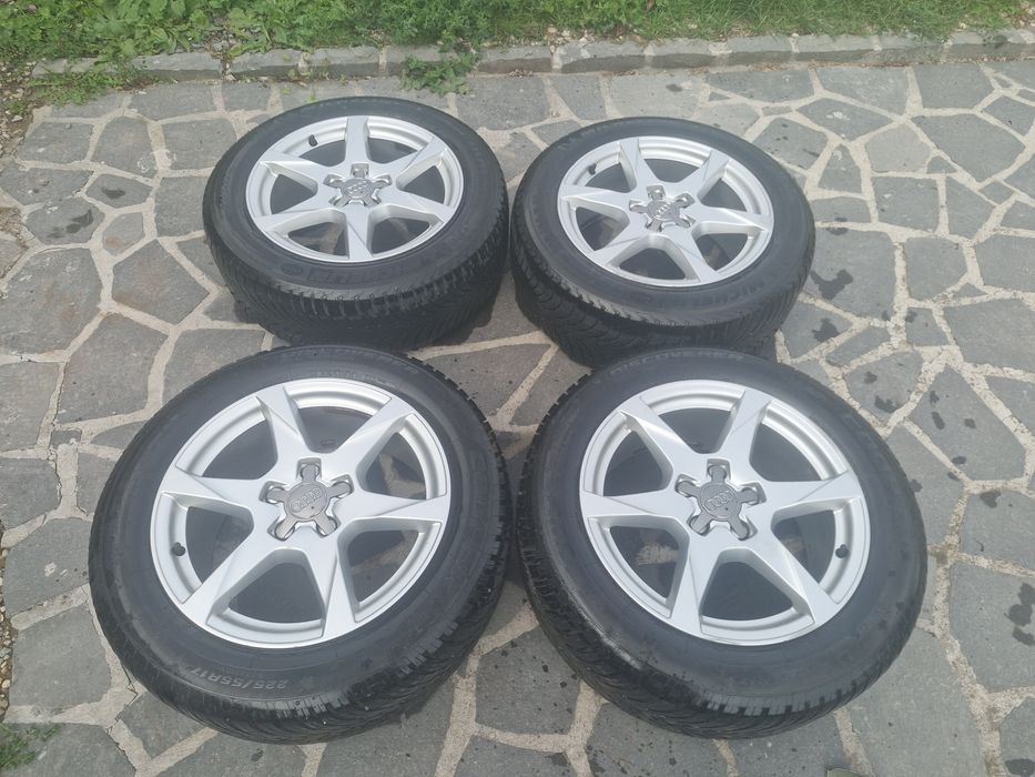 Vând un set de roți originale Audi A4