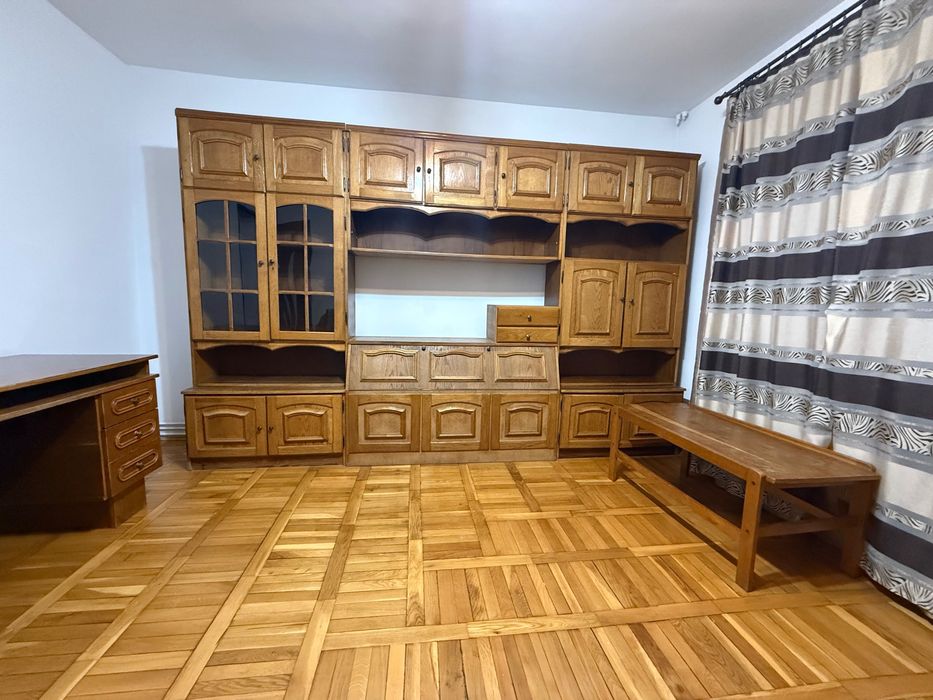 Garsoniera de inchiriat