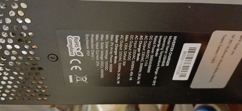 Vând invertor mpp solar