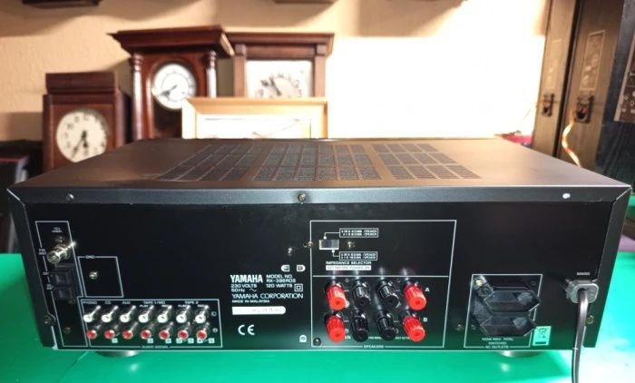 Amplituner / Amplificator audio Yamaha RX-396 RDS: 5 intrari, 4 iesiri