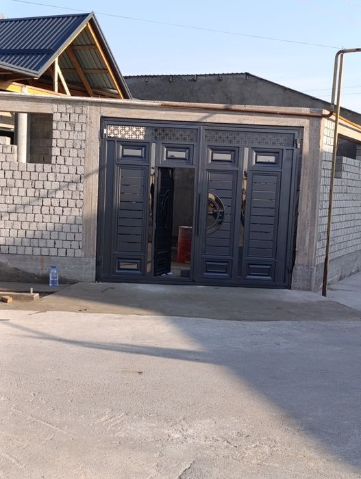 Uy sotiladi Toshkent viloyati karobka holatda