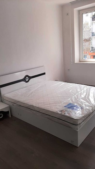 Дава се под наем Четиристаен апартамент в София, Изток - 100 кв.м за 950 € - Снимка #3