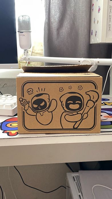 робот Eilik в идеальном состоянии!