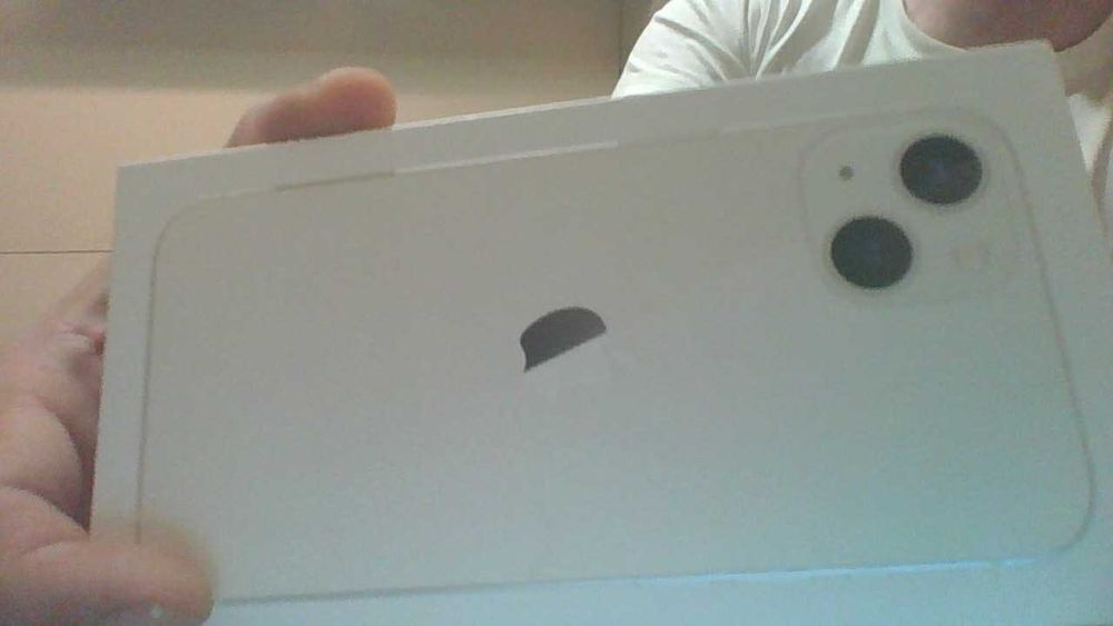 iphone 13 128gb само лично предаване ВАРНА не пращам с куриер