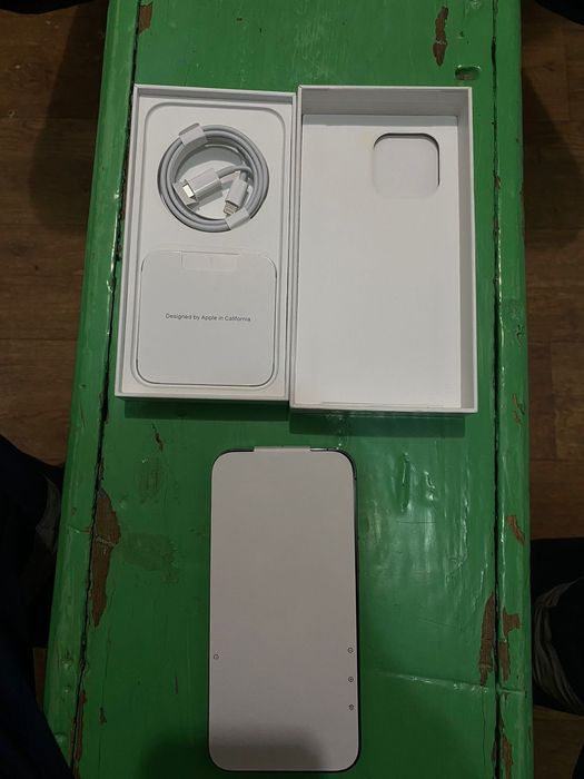 Продам IPhone 14 Pro Max