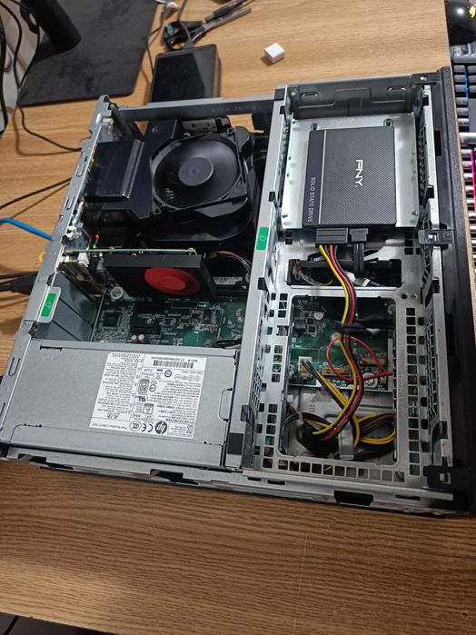 Unitate HP Elitedesk 800 G4 SFF i5 8400 4.0Ghz/8GB DDR4/GT730 2GB/SSD