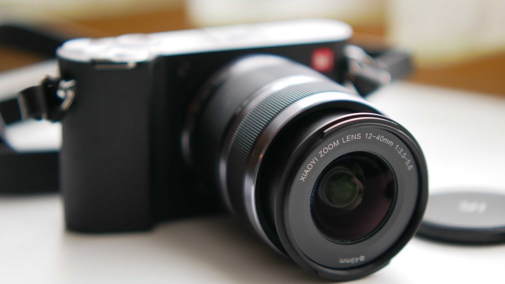 20MP, 4K/30fps YI M1 Mirrorless Camera, 12-40mm f/3.5-5.6 М4/3 обектив