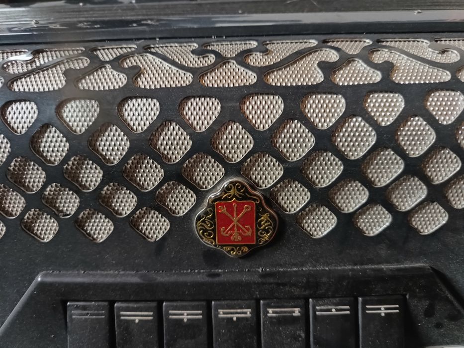 Аккордеон с футляром