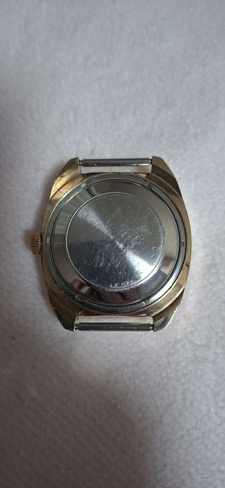 Продам часы "SLAVA" 27 jewels