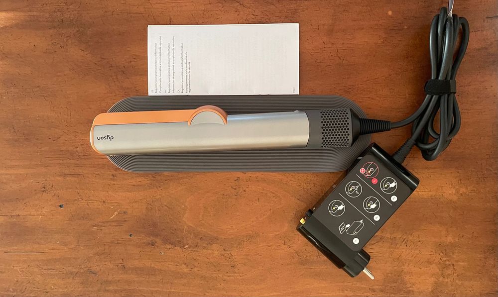 Placa par Dyson HT01