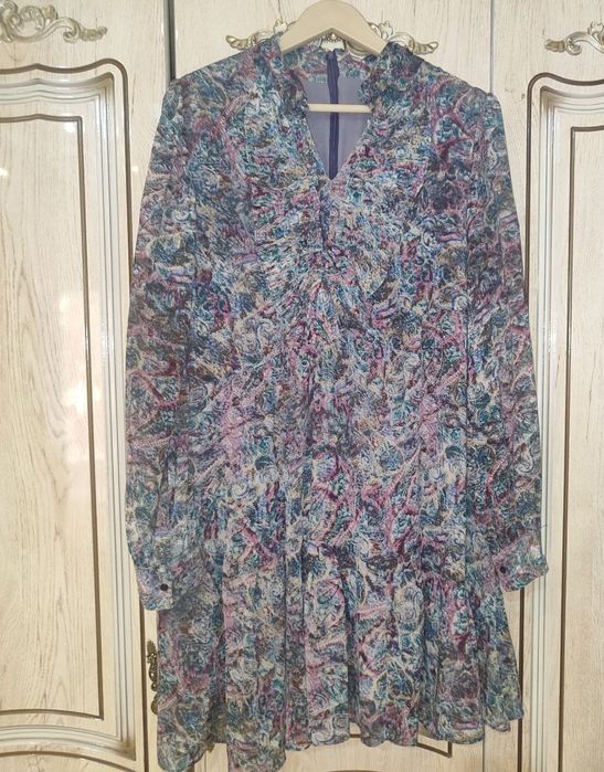 Красивое платье. Отличного качества.