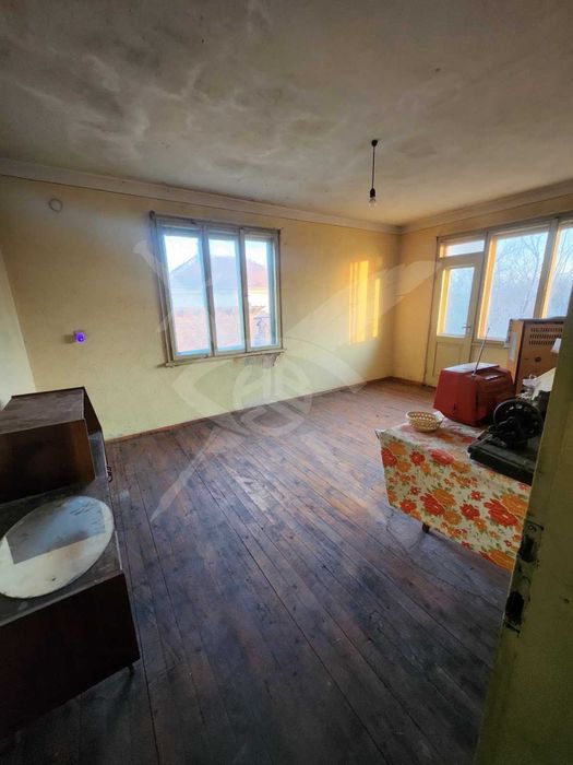 Продава се Къща в с. Мало Конаре, Област Пазарджик - 198 кв.м за 188 €/кв.м - Снимка #10